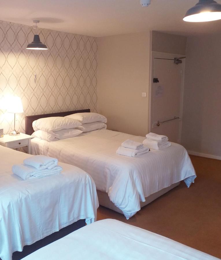 Clifton  The White House Guest House מראה חיצוני תמונה